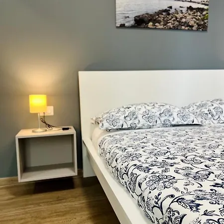 Ambasciatori 4* カターニア