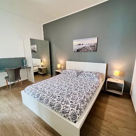 Ambasciatori 4* カターニア